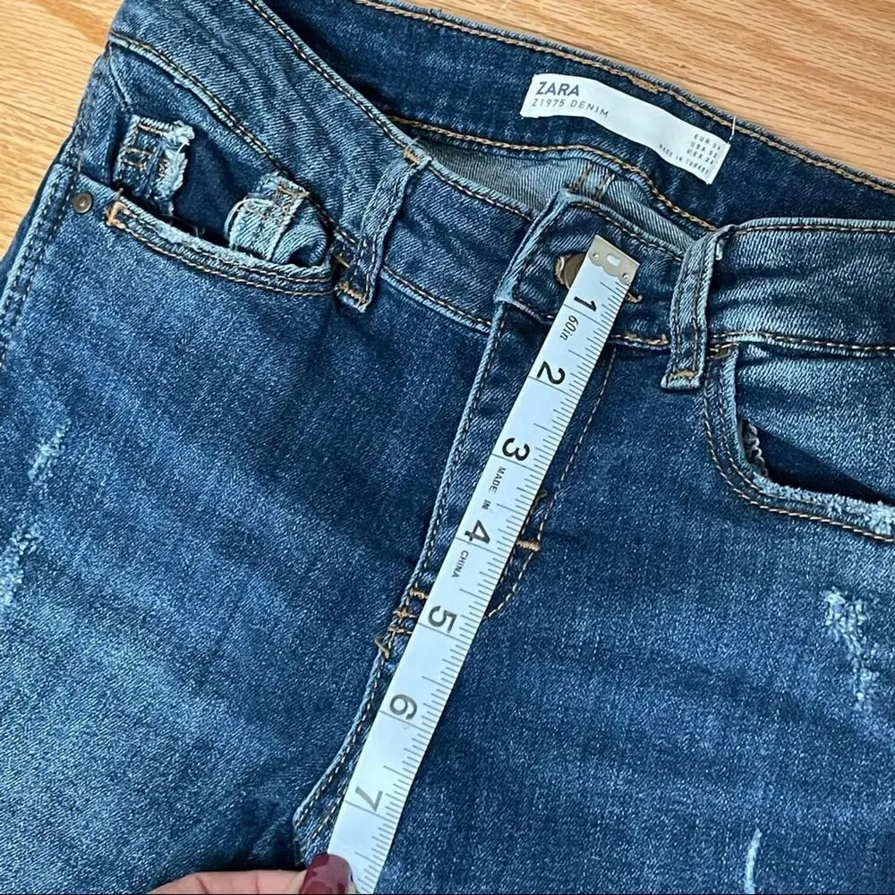 Zara Z1975 Skinny Jeans Women's Size 2 Dark Wash Raw Hem Distressed Stretch